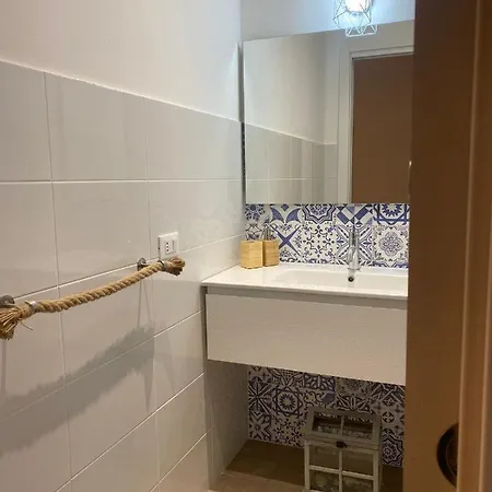 Apartment Smart Finemente Ristrutturato Varazze