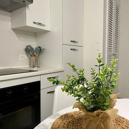Smart Finemente Ristrutturato Apartment *